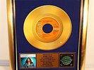 Bonnie Tyler, It's A Heartache, Gold Record, Schallplatte, Award, platin