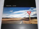 PEARL JAM  Yield   Rare Original 1998 Epic LP Die Cut Cover W/ Inner Sleeve