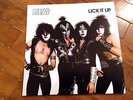 LP VINYL KISS LICK IT UP MASKED DIFFERENT COVER BRAZIL. ERIC CARR, VINNIE. RARE.