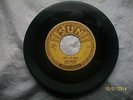 Elvis Presley That's All Right / Blue Moon Of Kentucky Original 1954 Sun 45 RPM