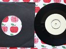 THE SMITHS  SANDIE SHAW HAND IN GLOVE UK 7
