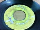 THE KINGSTONIANS - SUFFERER / KISS A FINGER [DERRICK'S]...VG