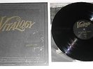 PEARL JAM LP VITALOGY - FIRST PRESSING - 1994 EPIC E66900 W/ BOOKLET