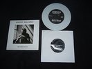 JOHNNY HALLYDAY 45 T REGARDE-NOUS REF 972-530  DISQUE PROMOTIONNEL HORS COMMERCE