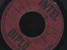 1108 PETER TOSH-LEGALIZE IT-INTEL DIPLO-REGGAE 45 7