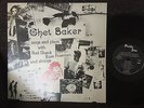 CHET BAKER LP SINGS AND PLAY. BUD SHANK RUSS FREEMAN . SIGNED CHET