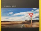 PEARL JAM.YIELD.1997 EPIC.VINYL LP.ORIGINAL ISSUE.DIE CUT COVER.