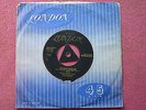 *(XT7) Chuck Berry You Can't Catch Me London Gold EX to EX+ (looks cleaned) 45