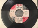 The Charmers - Looking for Trouble/After You Walk Me Home 7