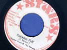 1363 JUNIOR ROSS & THE SPEAR-BABYLON FALL-STARSREGGAE 45 7