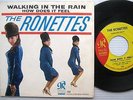 RONETTES feat. Veronica Walking In The Rain w PICTURE SLEEVE 45 Phil Spector cc2