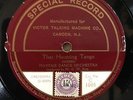 Mayfair Dance Orchestra  78 RPM The haunting Tango w/ Vien presde moi - Habanera