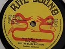 JAH FATTA & THE BLACK BROTHERS - FREE RASTA FREE (KILLER ROOTS) LISTEN ?