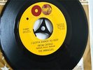 Miracles I gotta dance to keep from crying Tamla Motown Original