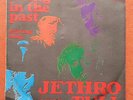 JETHRO TULL-LIVING IN THE PAST RARE ITALY 7'' PS 1969 ISLAND EX/EX+ UNIQUE COVER
