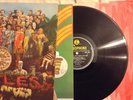 BEATLES SGT PEPPER PMC 7027 COMPLETE WITH FOOL + CUT-OUT YELLOW BLACK MONO RARE