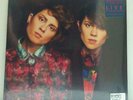 TEGAN AND SARA - Live at Zia Records - Record Store Day 2015 - RSD