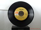 THE MAGIC MUSHROOMS -(45)- IT'S-A-HAPPENING / NEVER MORE - A&M RECORDS-815- 1966