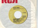 CANADA 1977 ROCK 45 RPM DAVID BOWIE : SOUND AND VISION + A NEW CAREER IN A NEW T