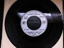 Rare Queen copie promotionnelle promotional copy  Play the Game 45 Tours SP 1112