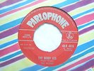 The Memos.      The Biddy Leg / My Type Of Girl.      UK Parlophone R4616 (1959)