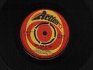 DEE DEE SHARP - WHAT KIND OF LADY 1968 ACTION 7