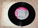 DAVE CLARK FIVE  UK Ember 45 rpm Chiquita /in your heart Liverpool Beat 1962