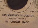 his majesty is coming/in crowd band
