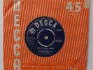 SANDRA BARRY AND THE BOYS (THE ACTION)-REALLY GONNA SHAKE- 60s SHAKER
