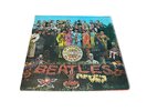 THE BEATLES SGT PEPPERS ORIGINAL 1967 MONO LP WITH CARD AND RED WHITE INNER VGC
