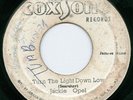 BOSS REGGAE-TURN THE LIGHTS DOWN LOW,JACKIE OPEL-TEAR UP THE SKATALITES JA   7