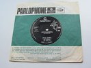 THE BEATLES  ORIG 1967 UK 45  HELLO GOODBYE   SOLID CENTRE  EXCELLENT RARE FONT