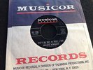 Marie Knight on Musicor  THAT'S NO WAY TO TREAT A GIRL NORTHERN SOUL 45  hear