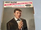 45T JOHNNY HALLYDAY - NOUS LES GARS, NOUS LES FILLES  (AVEC LANGUETTE) - BON  ÉT