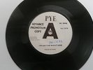 The Blue Chips ?– I'm On The Right Side 7n15970 PROMO DEMO PYE LISTEN MOD 1965