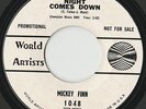 RARE ORIG GARAGE ROCK BEAT 45 - MICKEY FINN - NIGHT COMES DOWN - WORLD ARTISTS
