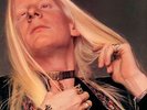 Johnny Winter - Still Alive and Well