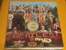 THE BEATLES - SERGEANT PEPPER - FOLD OUT COVER - PARLOPHONE PCS 7027