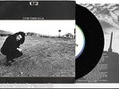 U2 ONE TREE HILL made in AUSTRALIA 1988 with insert EXCELLENT