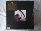 Pearl Jam - Vs. & Vitalogy - Collector’s Edition Box Set - 3 CDs + 5 LPs + ...