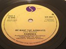 RAMONES - We Want The Airwaves - IRELAND/ IRISH PRESSING 1981 SIRE 7