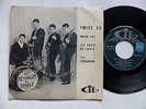 LES MESSAGERS DU DIABLE Twist 33 / Les bras en croix JOHNNY HALLYDAY    GIL 45/7