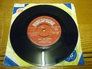 JAMES BROWN& THE FAMOUS FLAMES...SHOUT AND SHIMMY....Top Mod R&B dancer