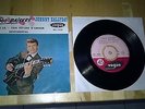 RARE EP JOHNNY HALLYDAY 24000 BAISERS  COMPLET CENTREUR +LANGUETTE