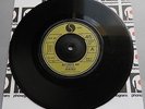 Ramones - Blitzkrieg Bop UK Sire 1976 7
