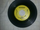 Untouchables   Benny the Beatnik / Crawlin   Original R&B T-shaker on Rello