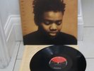 TRACY CHAPMAN 