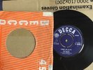 THE MOJOS, comin on to cry/thats the way it goes 7