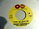 SMOKEY ROBINSON & MIRACLES COME SPY WITH ME IST PRESSING TWO GLOBES   SOUL 45
