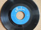  IRAN Beach Boys - Good Vibrations / Monkees 7